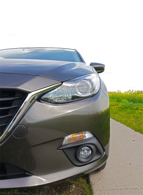 mazda3bm_03.jpg
