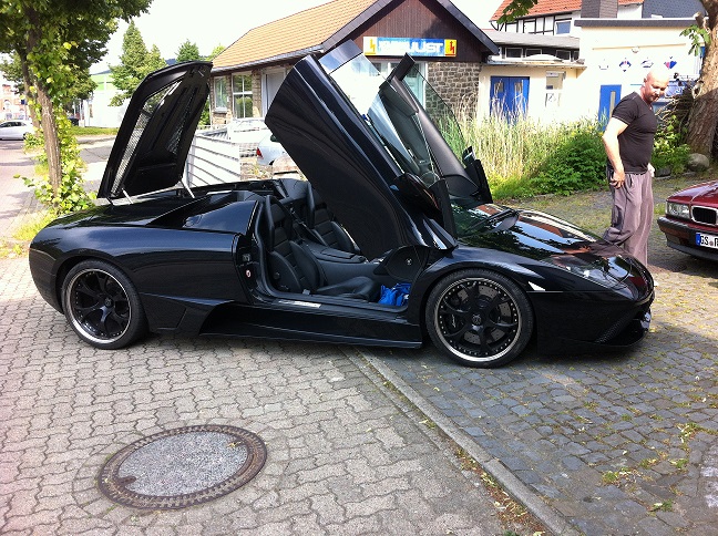 Lambo 3.jpg
