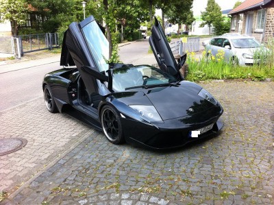 Lambo 2.jpg