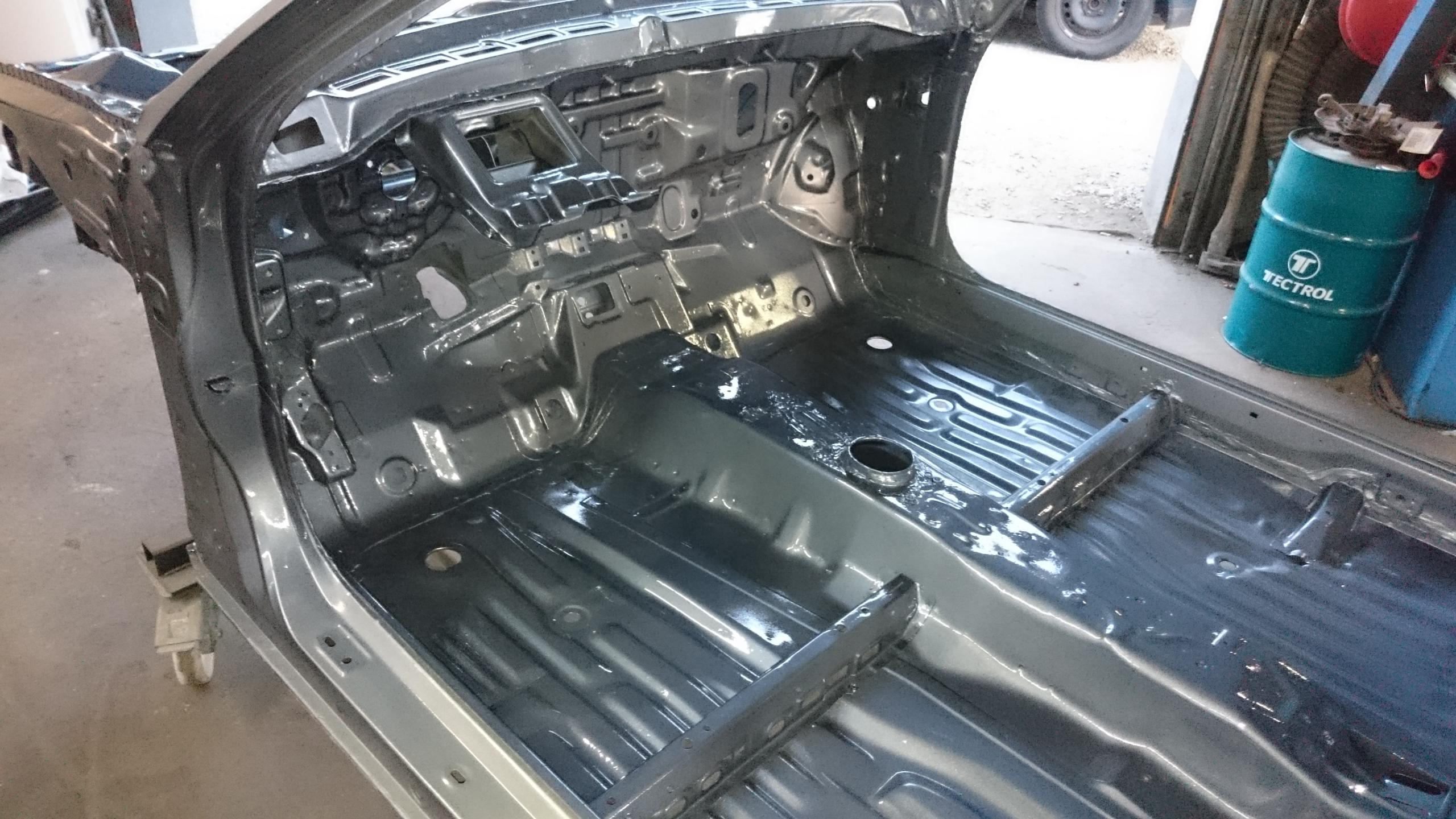 Innenraum Lackiert 1.JPG