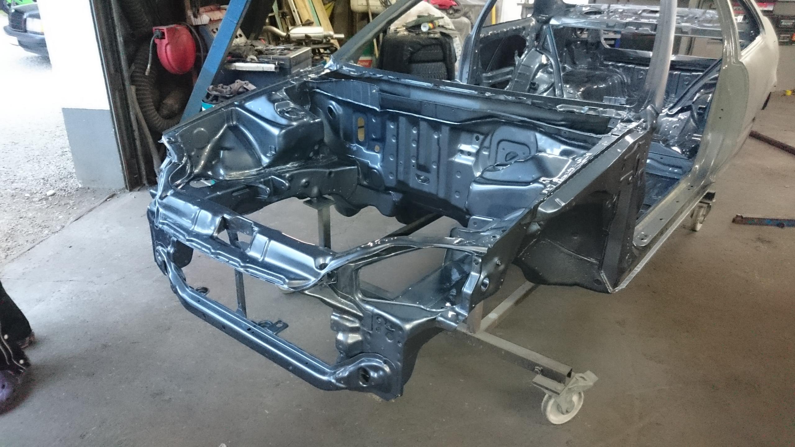 motorraum lackiert.JPG