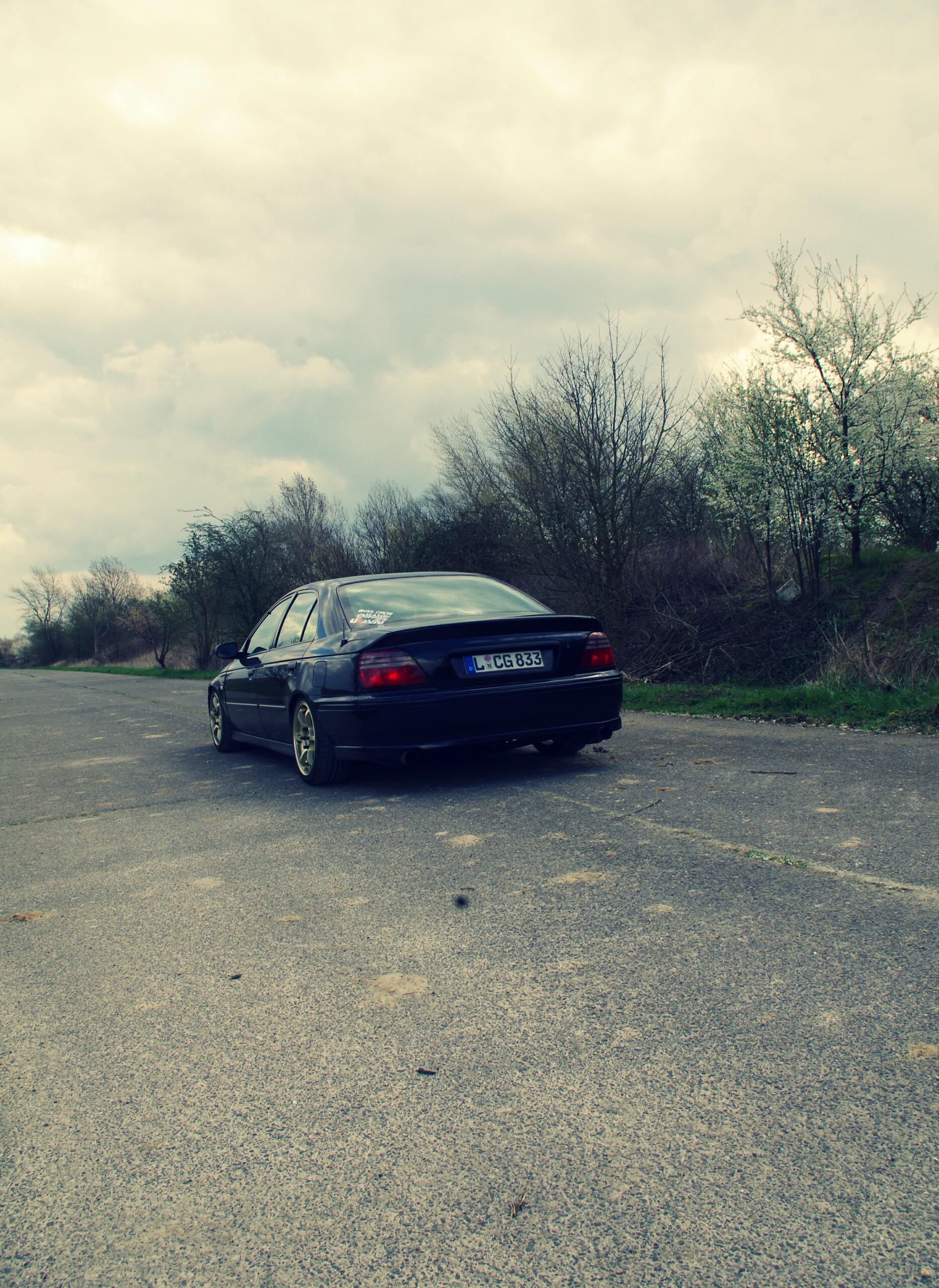PicsArt_04-06-12.07.29.jpg