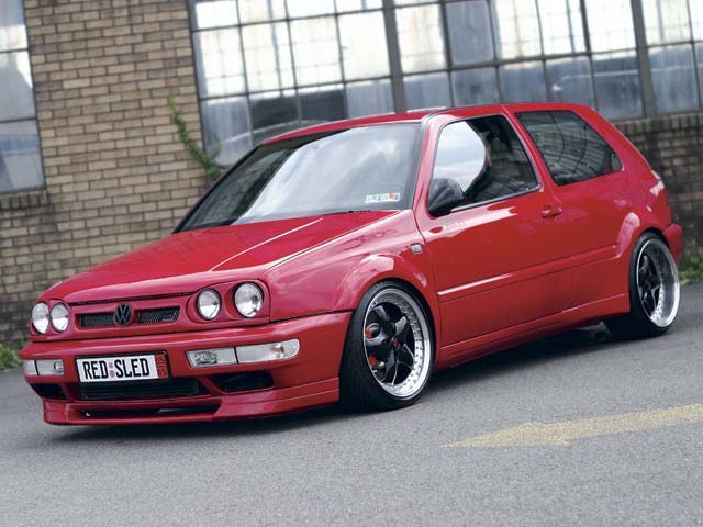 tmp_25833-160_0602et_01z_1998_Volkswagen_Golf_GTI_20_Front_C  orner_View1626912433.jpg