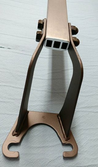 strebe heck halter2.jpg