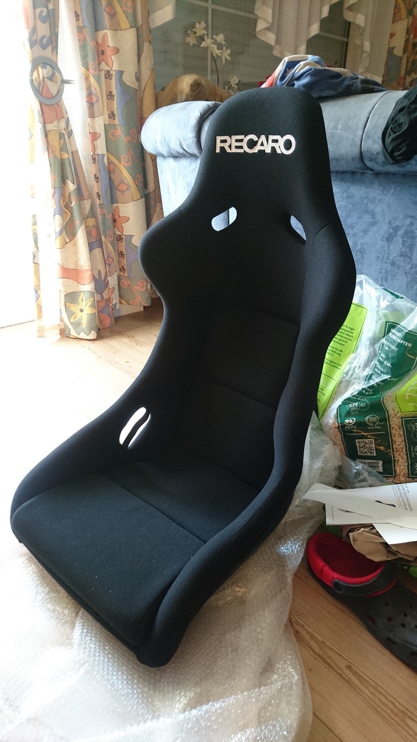 Recaro klein.jpg