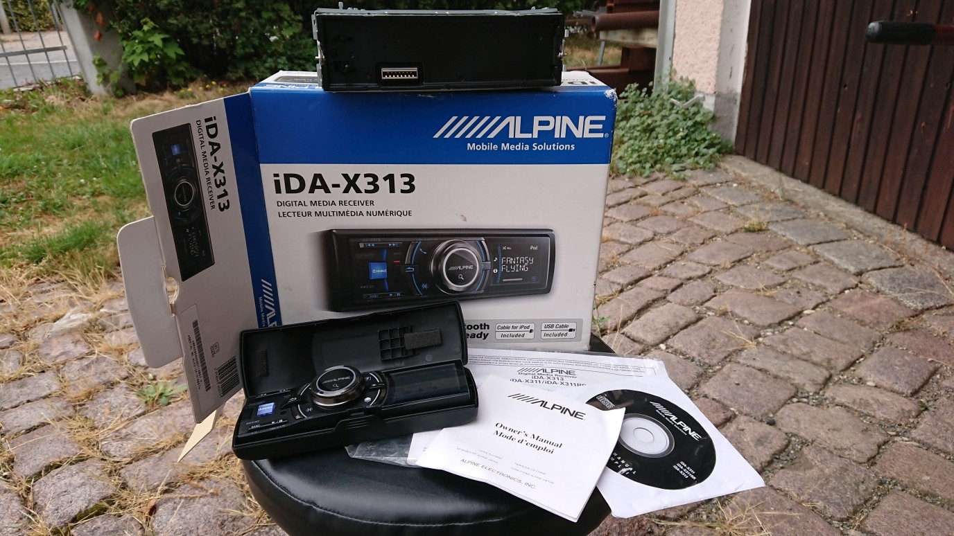 Alpine_iDA-x313_01.JPG