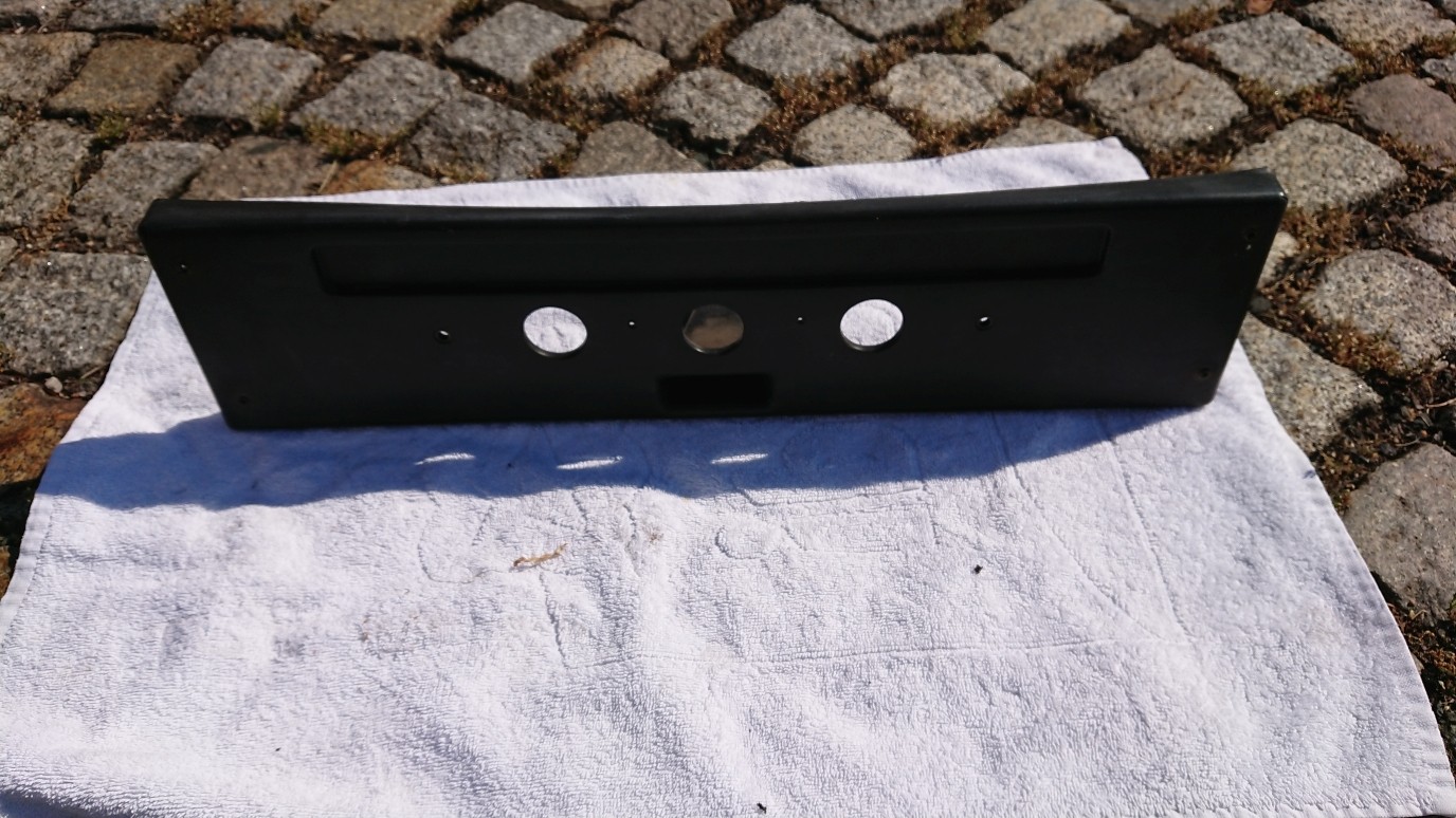 Kennzeichenhalter_01.JPG