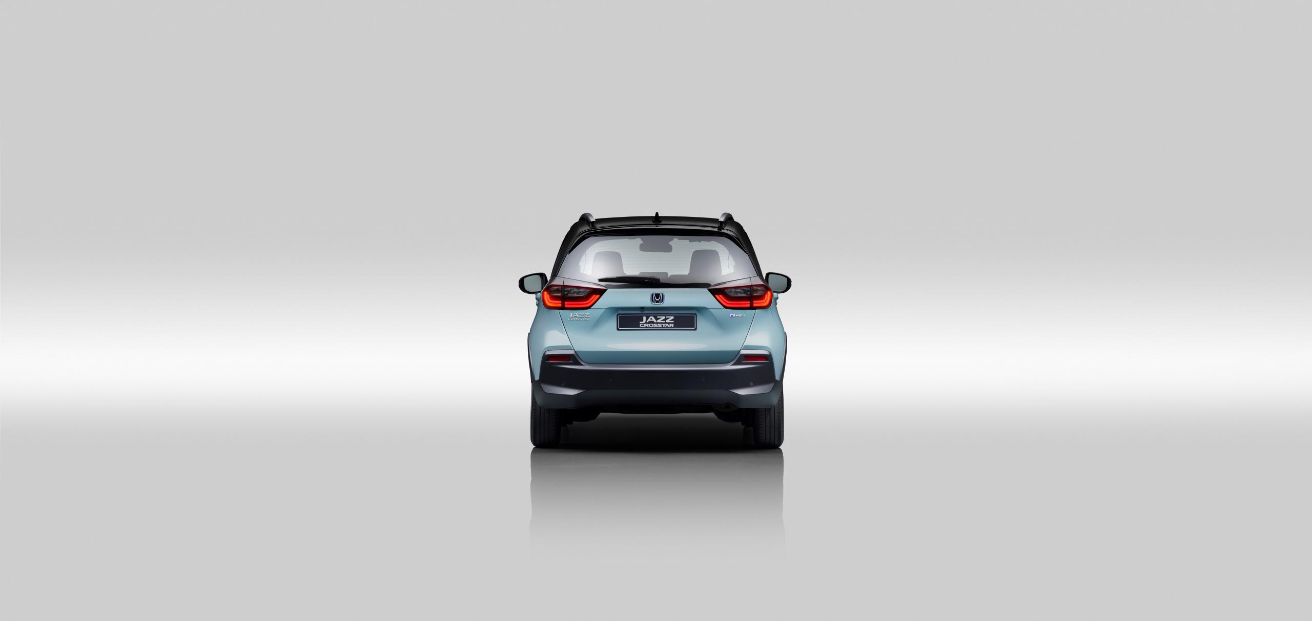 193818_Honda_Jazz_Crosstar_Exterior_Rear.jpg