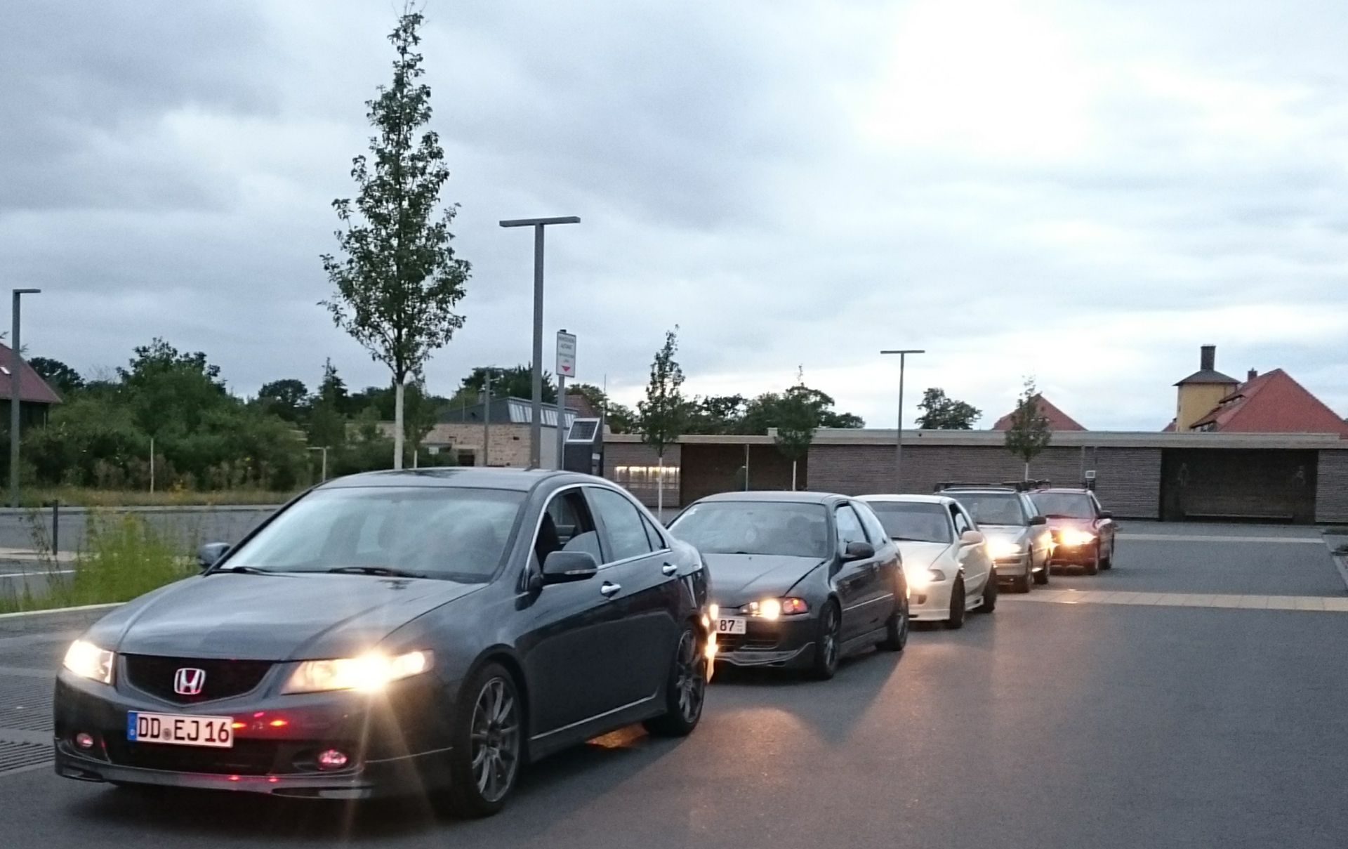 GANGSTAAAS~04.jpg
