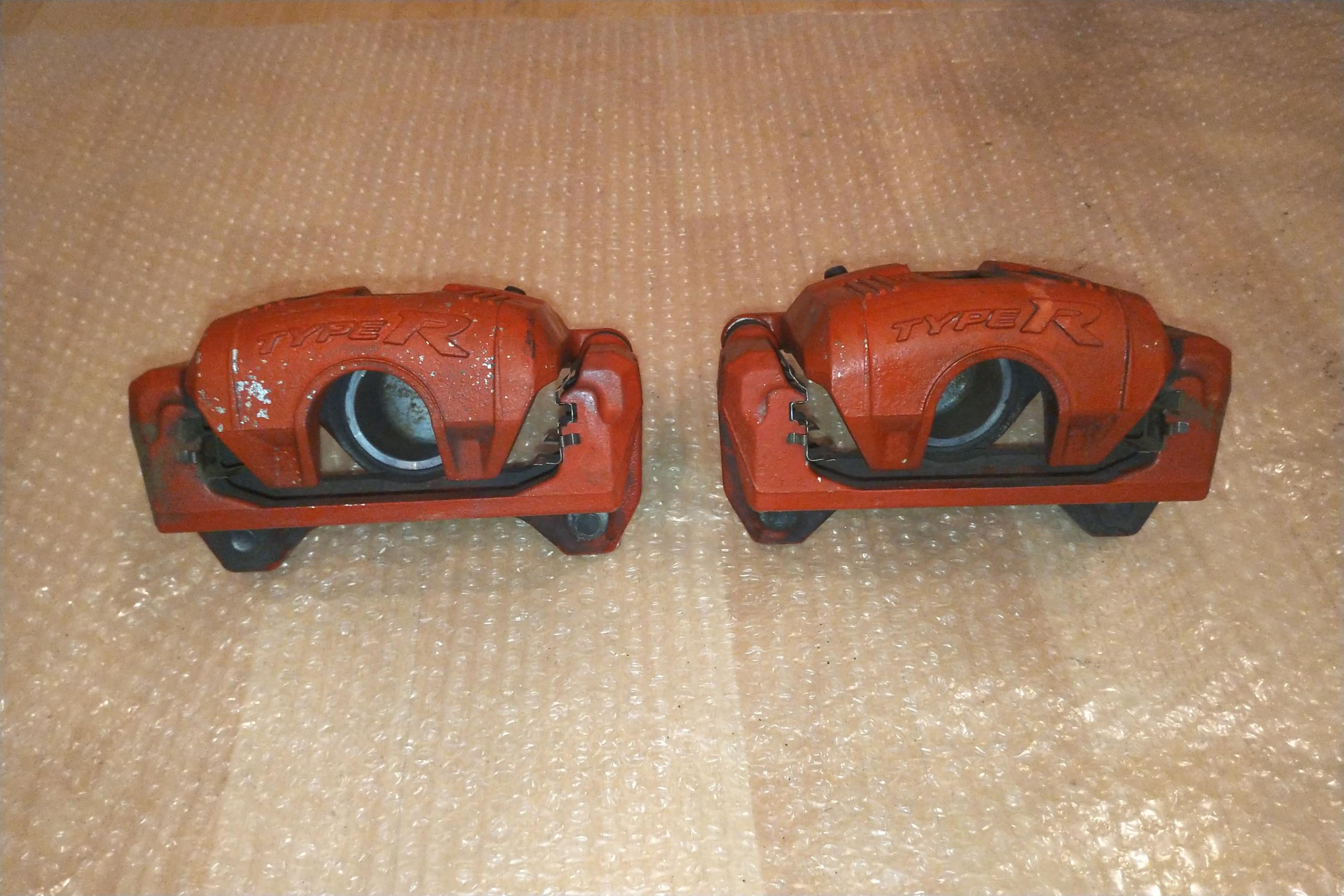 Brake calipers Honda Civic FN2 OEM used.jpg