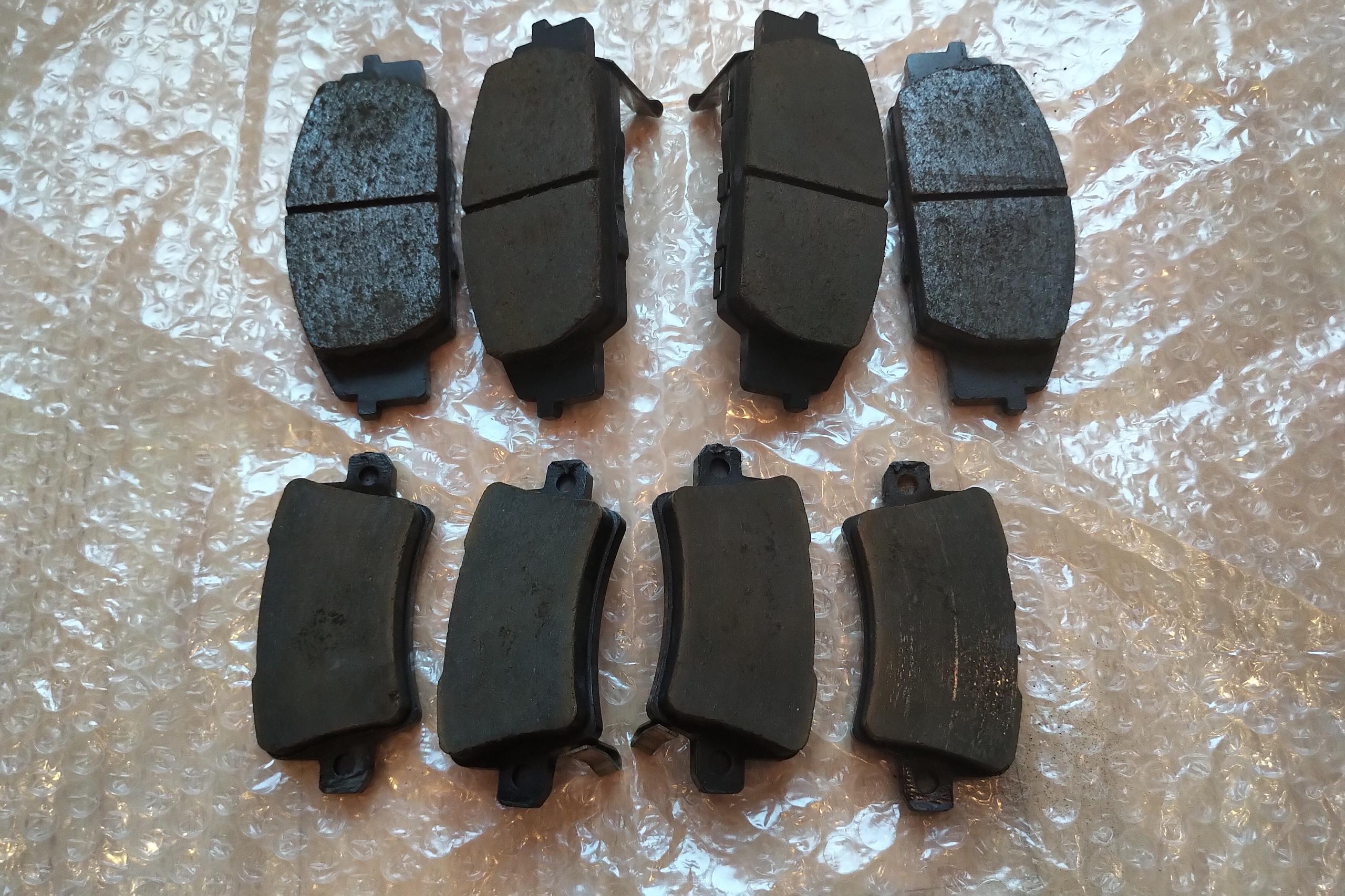 Brake pads Honda Civic FN2 OEM NEW.jpg