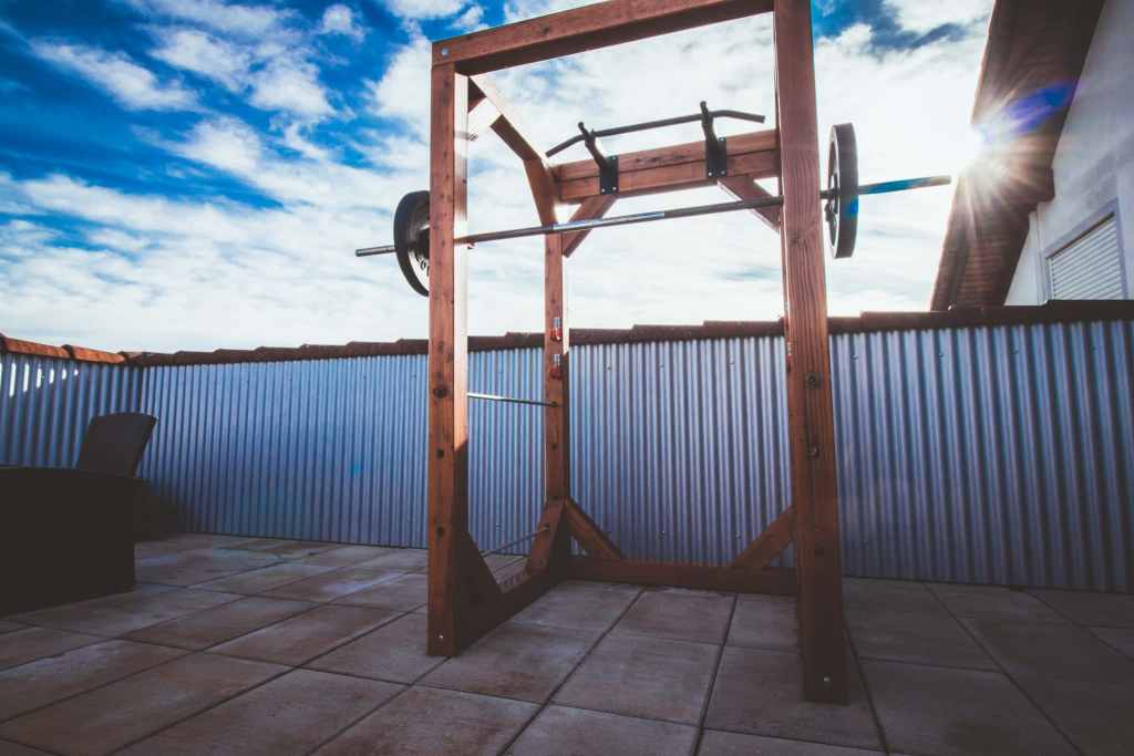 power_rack_selber_bauen_anleitung_homegym_training_fitness-scaled.jpg