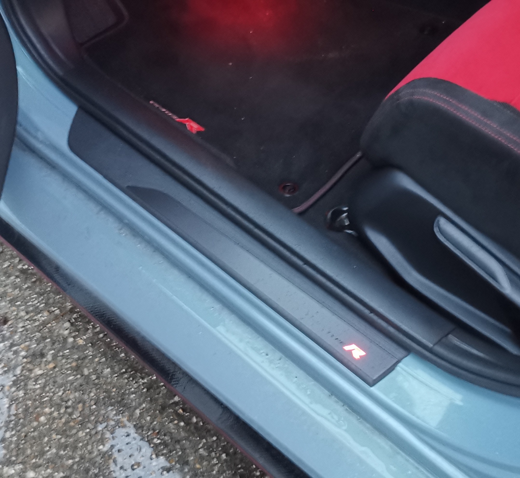 05_door_sill_panel_front.jpg