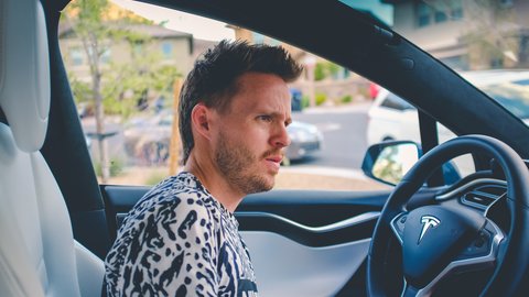 neonbrand-HN0FShqomik-unsplash-rcm480x270u.jpg