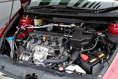 1280px-Honda_R20A_Engine_02.JPG