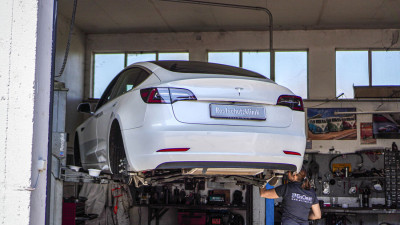 01-2022-Tesla-Model-3-Rostproblem-article169Gallery-2417f124-1865018.jpg