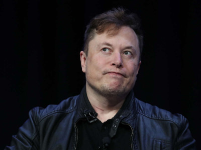 25564319-tesla-elon-musk-gruenheide-brandenburg-2QoxxxD2J9ee.jpg