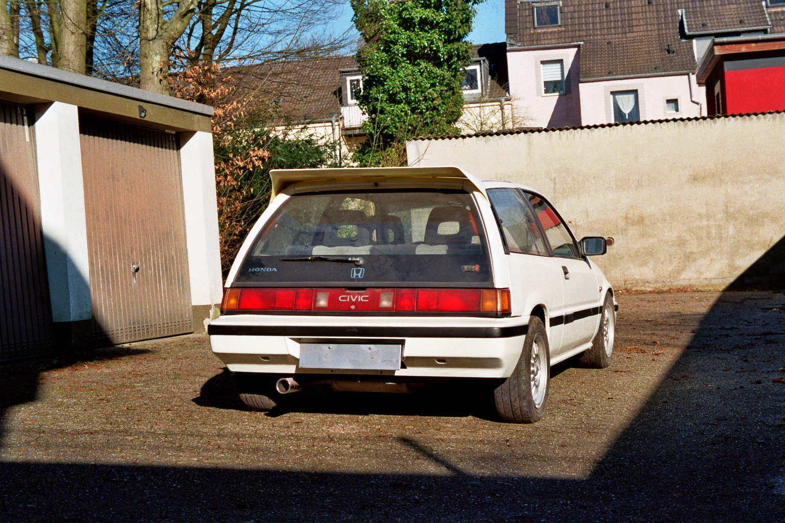 imm019_18.jpg