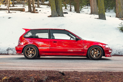 025-red-civic-profile.jpg