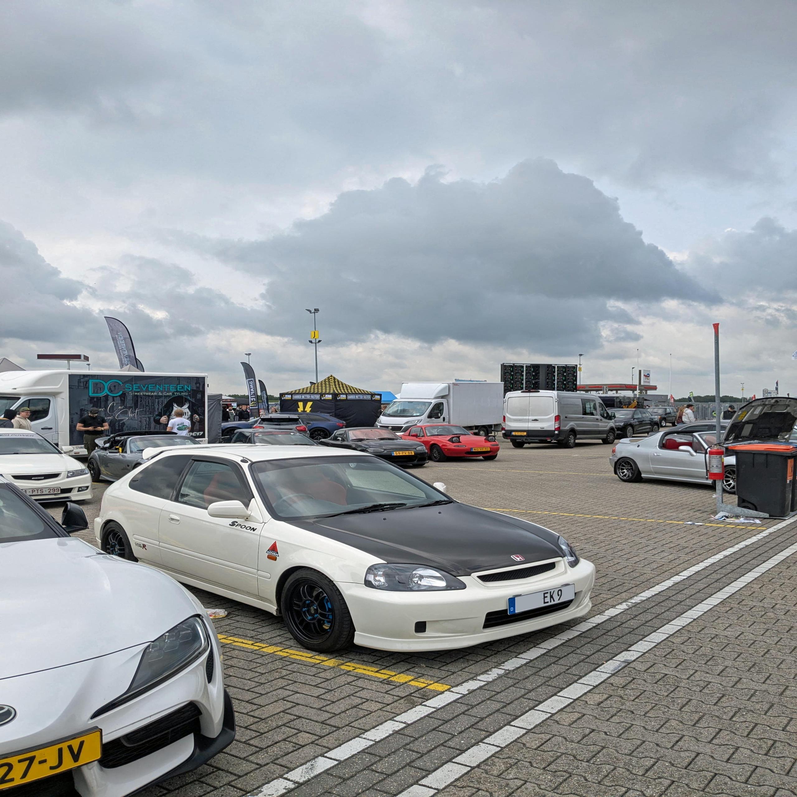 EK9.jpg