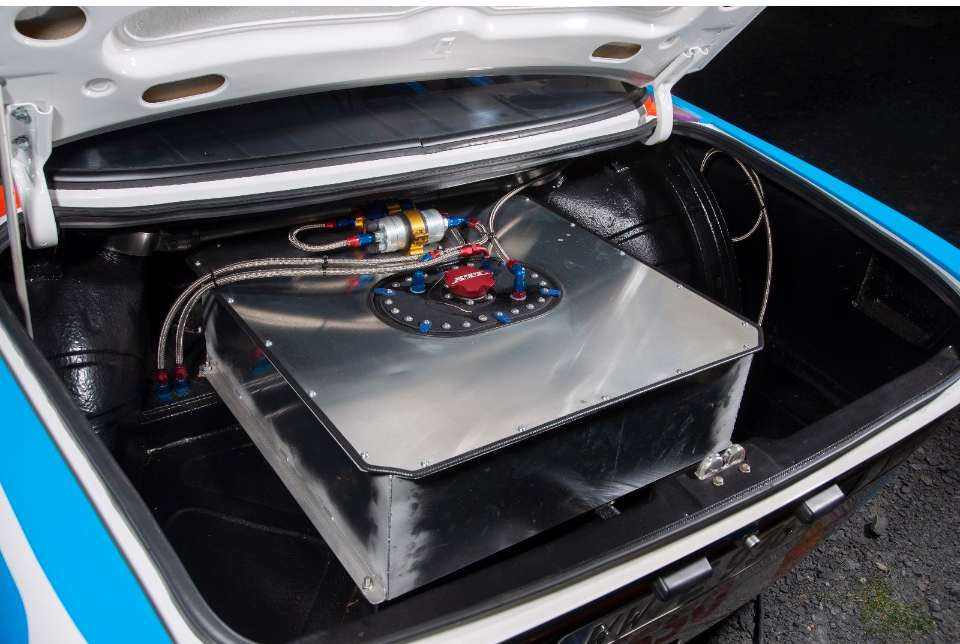 Renntank _BMW_klein.jpg